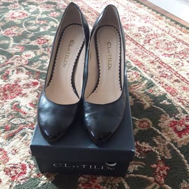 кожанные туфли: Продаю туфли кожаные одевала один раз размер 36-37 тел — 2