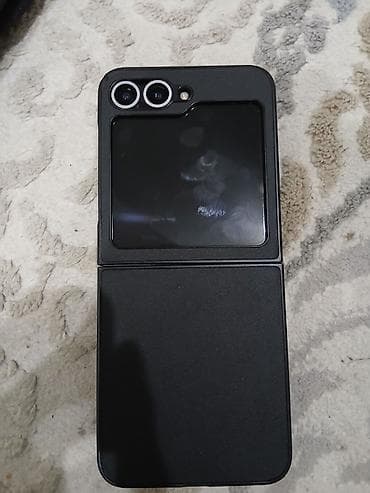 nokia 800: Samsung Z Flip, Б/у, 256 ГБ, цвет - Черный, 1 SIM, eSIM — 1