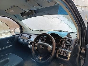 step rf3: Honda Stepwgn: 2004 г., Автомат, Газ, Минивэн — 3