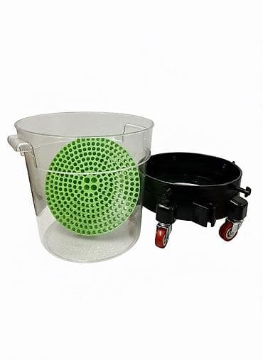 промывочное масло: Продаю ведро для мойки автомобиля с сепаратором на колёсиках. Новый — 3