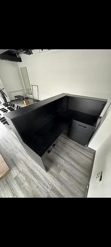 стойка: Стойка ресепшн/кассовый модуль для магазина, салона или шоурума - — 1