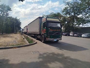 Тягач, Volvo, 1996 г., Тентованный