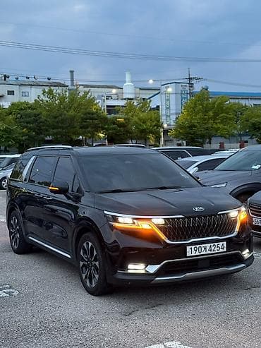 Kia Carnival: 2021 г., 2.2 л, Автомат, Дизель, Минивэн