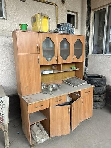 Мебель: Кухонный буфет/горка из ламинированного ДСП с верхними и нижними — 1