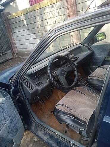 1 9 dci: Renault 21: 1988 г., Механика, Бензин, Седан — 1