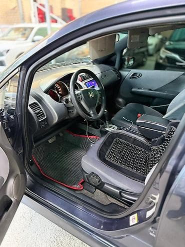 cdi 2 2: Honda Jazz: 2008 г., Хэтчбэк — 5