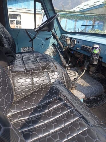 купить огнетушитель для авто: УАЗ 452 Buhanka: 1998 г., 2.9 л, Механика — 4