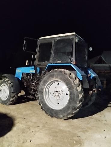 Трактор Беларус МТЗ 892.2 - Полный привод (4x4), передний ведущий