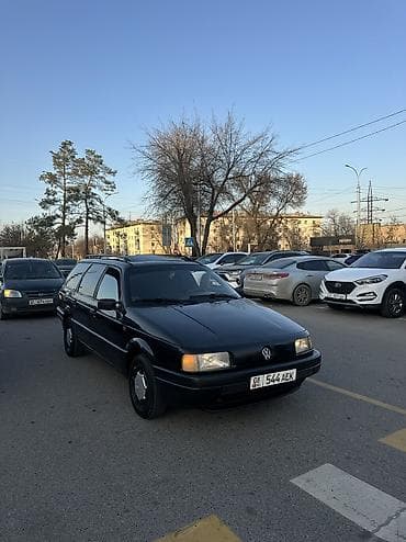 cadillac escalade: Volkswagen Passat Variant: 1993 г., Универсал — 8