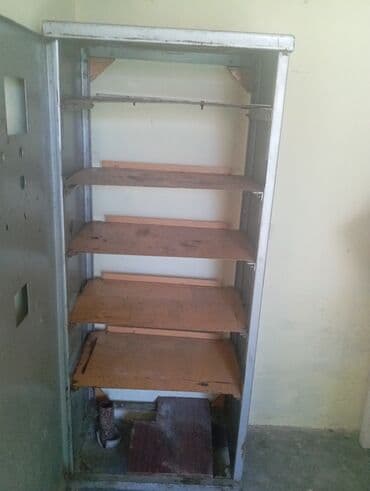 металлические стулья в бишкеке: ТОКМОК. Два Слесарных шкафа. Цена второго шкафа 2 тысячи — 4