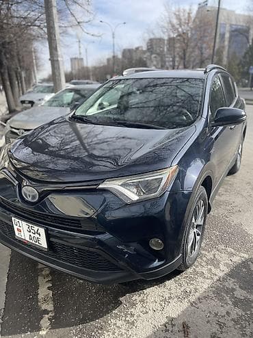 prius v: Toyota RAV4: 2017 г., 2.5 л, Гибрид — 2