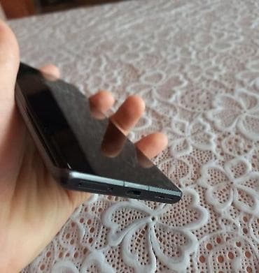 iphone 17: OnePlus 12R, Б/у, 256 ГБ, цвет - Зеленый, 2 SIM — 3