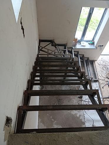 Обшивка лестниц