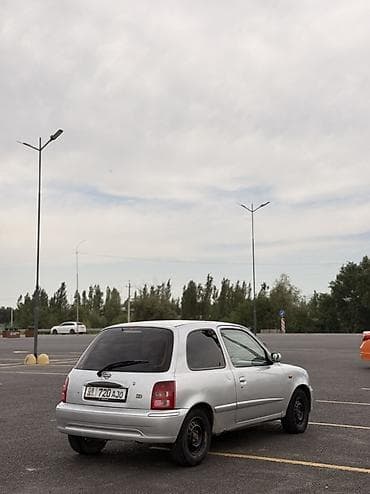 honda e: Nissan Micra: 2002 г., 1 л, Механика, Бензин, Хэтчбэк — 9