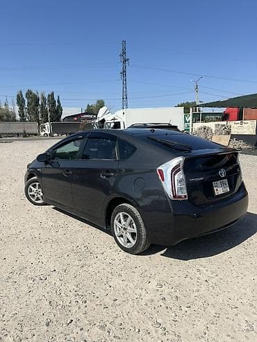 кемри 70: Toyota Prius: 2013 г., 1.8 л, Автомат, Гибрид, Хэтчбэк — 3