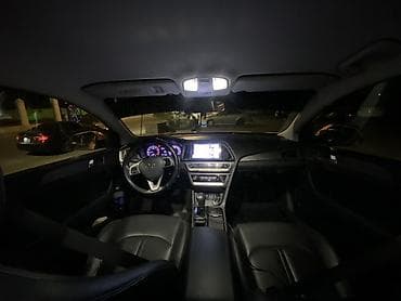 Транспорт: Hyundai Sonata: 2018 г., 2 л, Автомат, Газ, Седан — 8