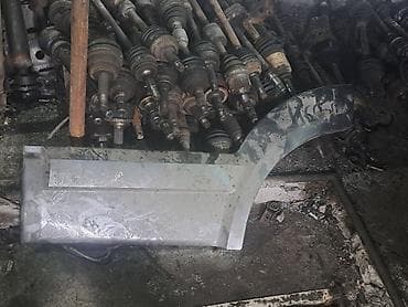 Автозапчасти: Решетка радиатора Kia 2004 г., Б/у, Оригинал — 1