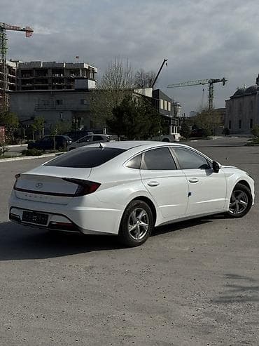 срочностью: Hyundai Sonata: 2019 г., 2 л, Автомат, Газ, Седан — 3