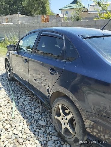 v klass: Volkswagen Polo: 2016 г., 1.6 л, Автомат, Газ, Седан — 4