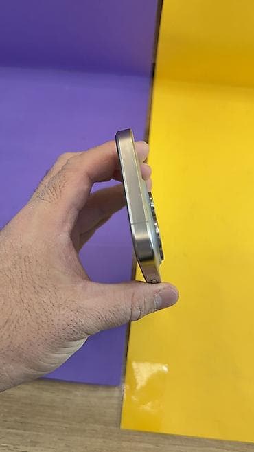 iphone в бишкеке: IPhone 15 Pro, Б/у, 256 ГБ, 93 % — 10