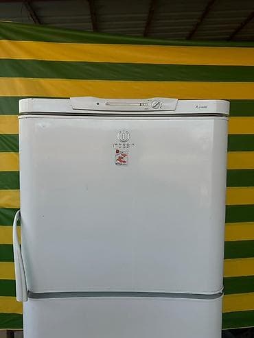Холодильник Indesit, Двухкамерный at lalafo.kg Холодильник Indesit, Двухкамерный