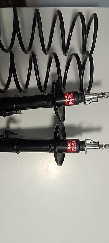 пружины камри: Комплект амортизаторов Toyota 2025 г., Новый, Оригинал, Япония — 1