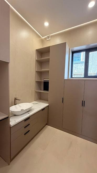 Үйлөр: 🔥 Продаётся просторный дом для большой семьи! 🔥 🏡 3 уровня | 370 м² | — 5