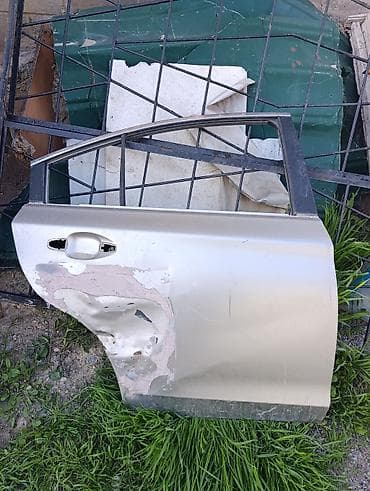 Дверь Задняя правая Subaru, Оригинал