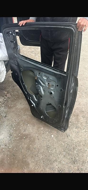 hyundai mistra: Дверь Задняя левая Chevrolet, Б/у, Оригинал — 2