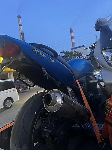 motor cycle: Kawasaki ZR-7 (naked) стрит спорт свеже пригнан из Германии в родном — 3