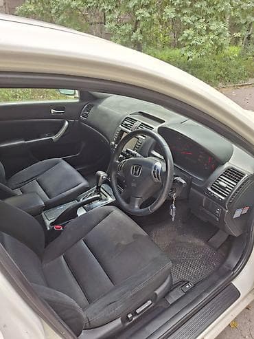 Транспорт: Honda Accord: 2003 г., 2.4 л, Автомат, Универсал — 4