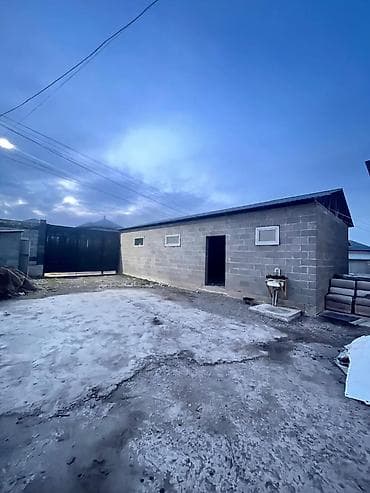 fred perry: Продаётся дом с закрытым двором и хозяйственными постройками. - — 4