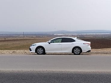 audi a4 2002: Toyota Camry: 2018 г., 2 л, Автомат, Бензин, Седан — 1