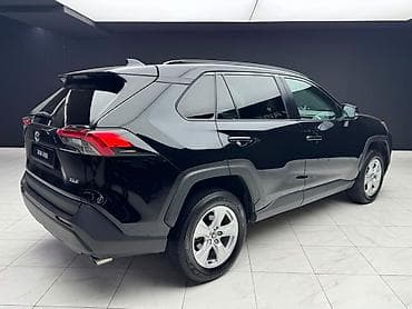 Toyota RAV4: 2021 г., 2.5 л, Автомат, Бензин, Кроссовер — 4