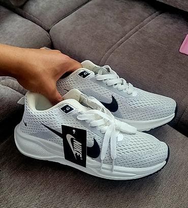 Мырзалардын бут кийими: Эркектердин кроссовкасы, 42, Nike, Жаңы, түсү - Ак, Акылуу жеткирүү — 2