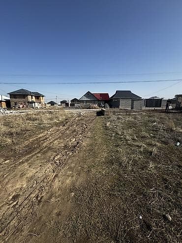 4 соток, Для строительства, Красная книга, Тех паспорт at lalafo.kg 4 соток, Для строительства, Красная книга, Тех паспорт