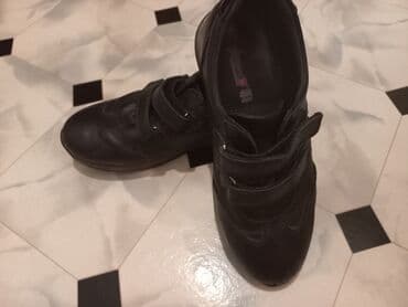 обувь больших размеров бишкек: Мужские туфли, 36, Б/у, цвет - Черный, Самовывоз — 2