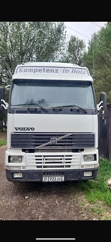 трактыр 40: Тягач, Volvo, Тентованный — 8
