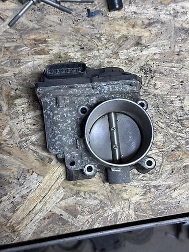 Дроссельная заслонка Kia 2017 г., Б/у, Оригинал — 1