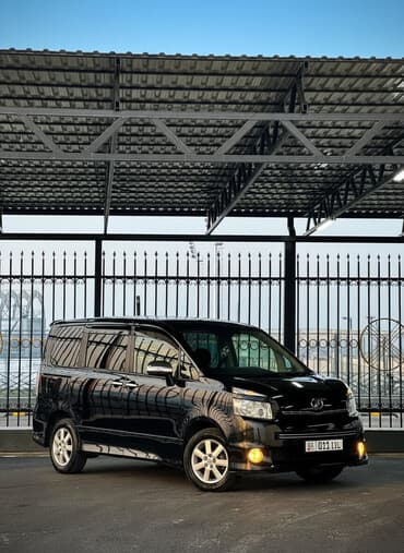 топливный фильтр санта фе 2.2 дизель: Toyota Voxy: 2008 г., 2 л, Автомат, Бензиновая, Минивэн — 1