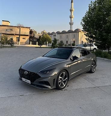 Hyundai Sonata: 2021 г., 1.6 л, Автомат, Бензин, Седан