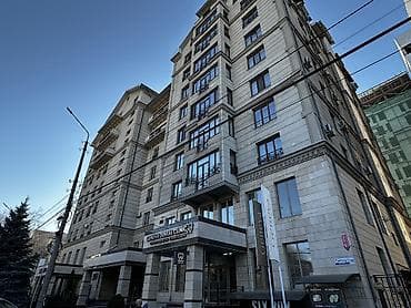 центр золотой квадрат: Аренда офисов, 317 м², В жилом комплексе, 1 линия, С отдельной кухней, С отдельным сан узлом — 2