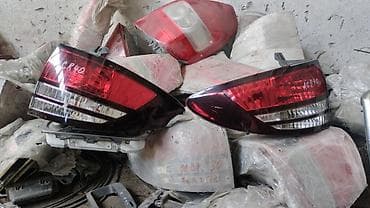 Автозапчасти: Задние фонари (левый и правый) для Honda CR‑V - Комплект: 2 блока — 3
