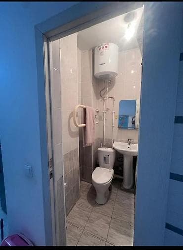 osh flat: 1 комната, 35 м², 5 мкр Индивидуалка, 2 этаж — 7