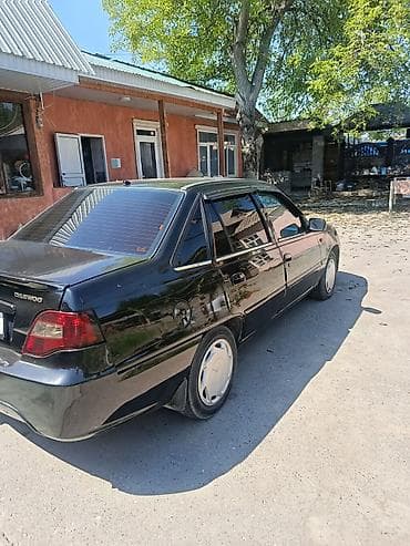 неки: Daewoo Nexia: 2008 г., Седан — 4