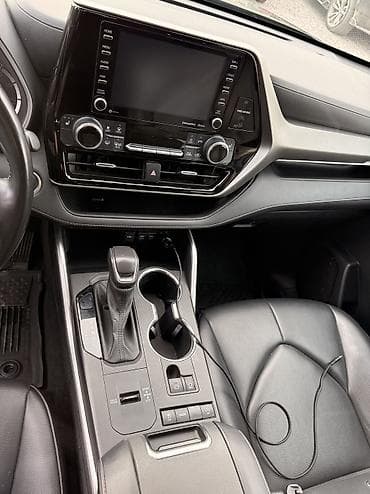 lexus se: Toyota Highlander: 2021 г., 3.5 л, Кроссовер — 7