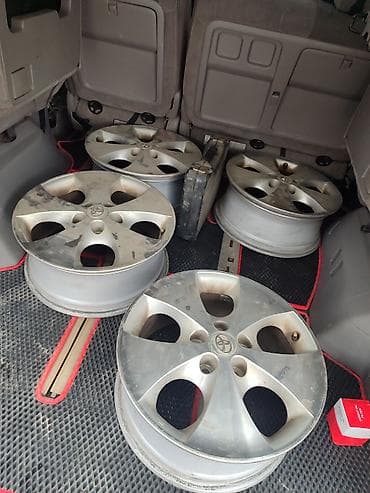 Литые Диски R 17 Toyota, Комплект, отверстий - 5, Б/у