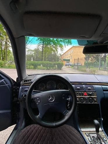 sprinter maxi: Mercedes-Benz E-Class: 1999 г., 2.4 л, Автомат, Бензин, Седан — 6