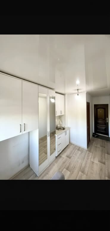 меняю на дачу: Уютная компактная студия с отдельным санузлом и мини-кухней. (Без — 2