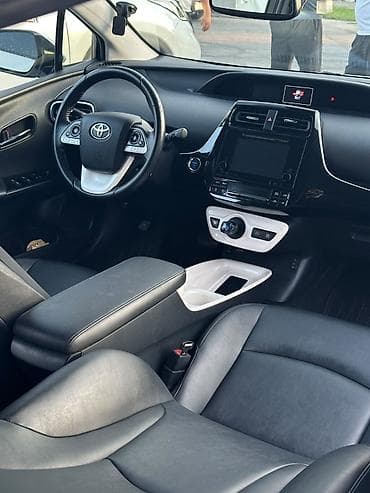 vin code: Toyota Prius: 2015 г., 1.8 л, Автомат, Гибрид, Хэтчбэк — 5